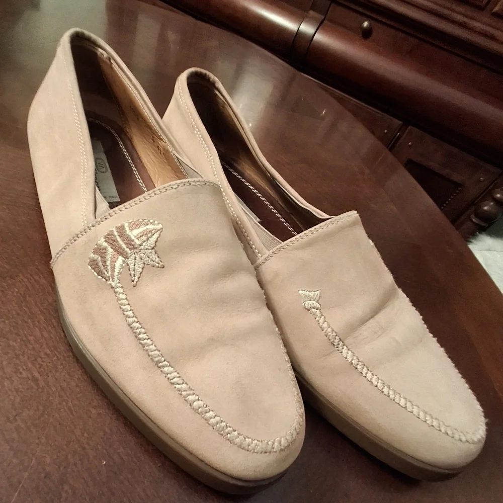 Vittorio Virgili Men Embroidery Shoes Beige Suede Loafers Italy Size EU41/US 8